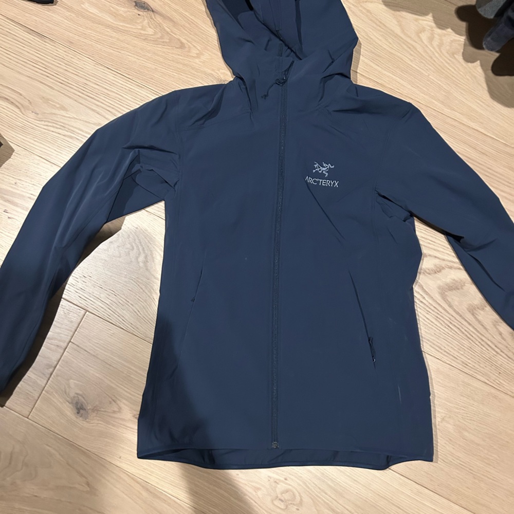 Arc'teryx Women's Jacket - Dark Blue